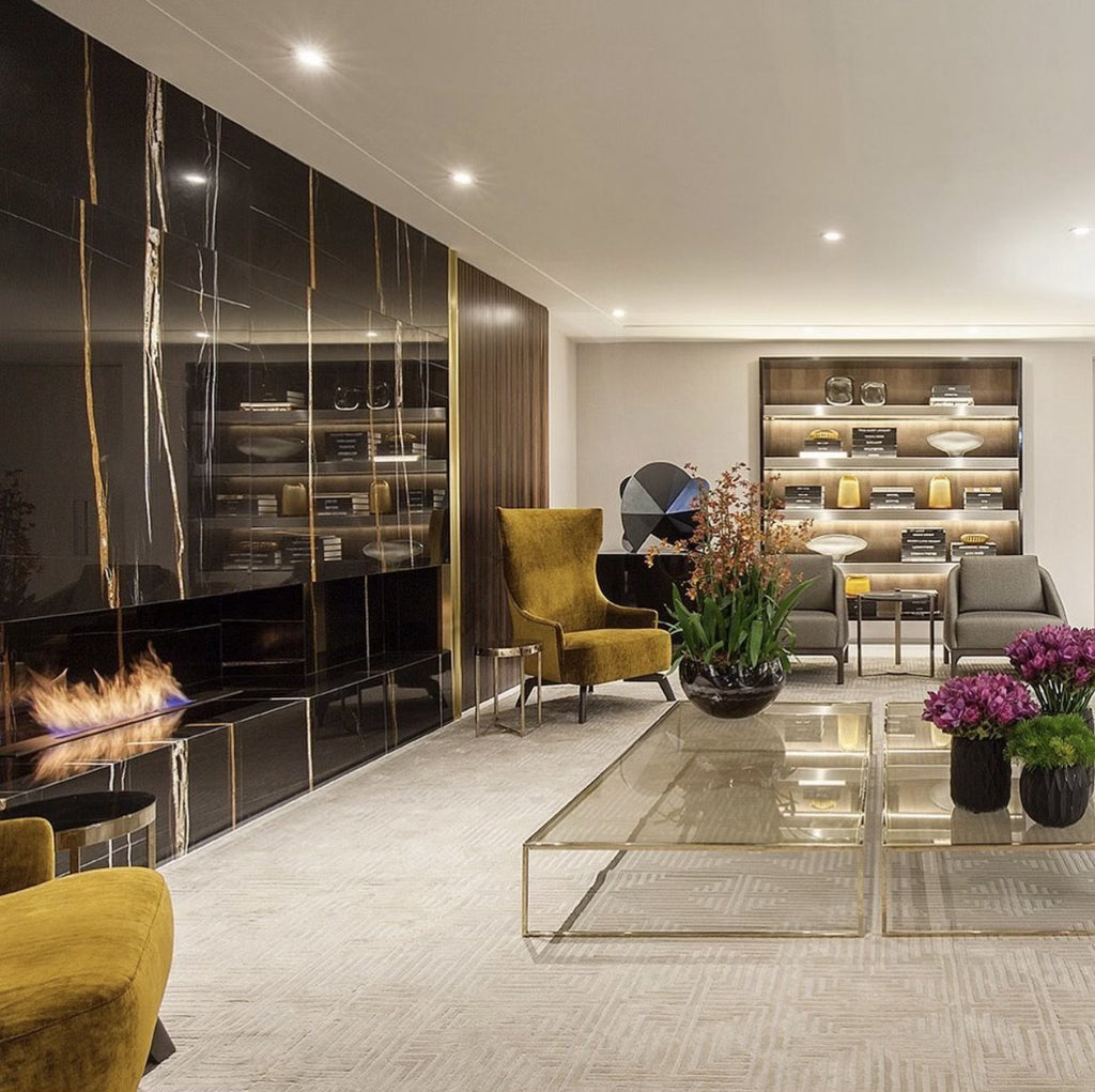 Why is it good to work with a home decorator?
