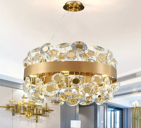 Round kristály csillár.